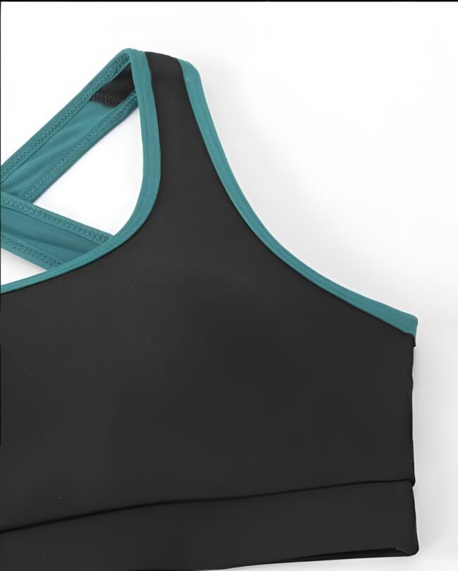 3-teiliges Damen Sport-Set – Kapuzen-Tanktop & Criss Cross Leggings | Ärmelloses Fitness-Outfit für alle Jahreszeiten – Bild 9