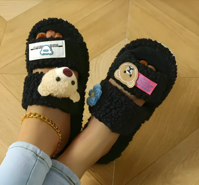Damen Flauschige Hausschuhe in Dopaminfarben – Mit Cartoon-Bären-Design & Rutschfester Sohle | Perfekt für Herbst & Winter – Bild 3