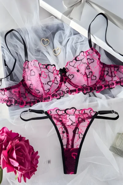 Sexy Dessous-Set mit Herzmuster – BH & Höschen mit feinem Trägerdesign für Damen